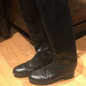 TWICE WORN Ariat Quantum Tall Field Boots Like New